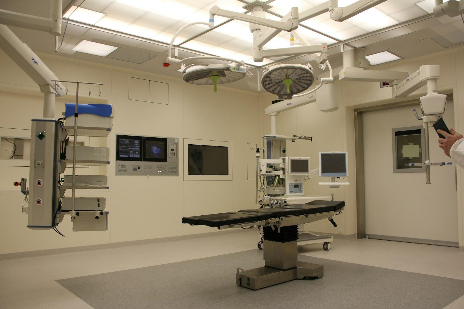 Equipped procedure room